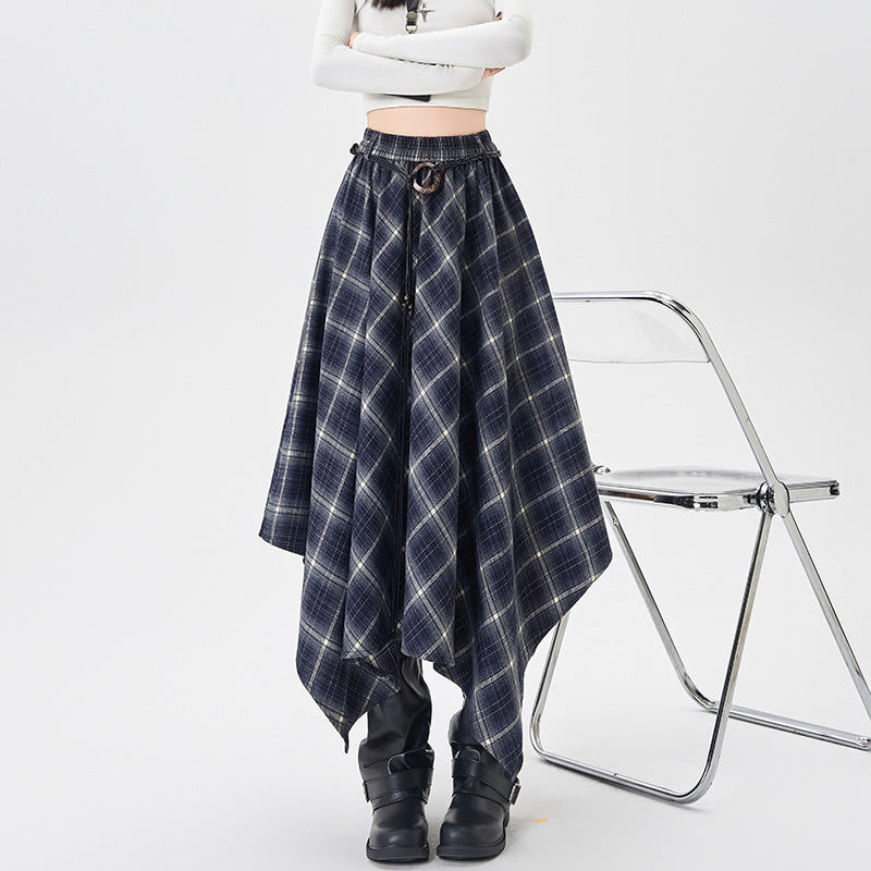Asymmetrischer karierter Grunge-Midirock